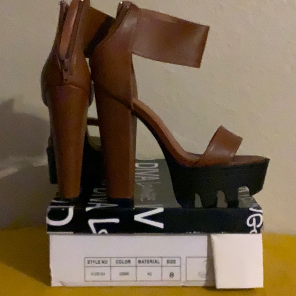 Cognac, platform heels.